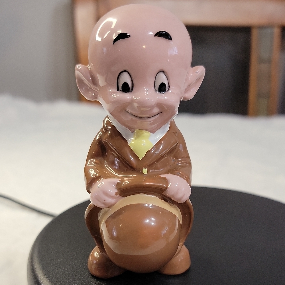 Vintage Warner Bros Porky Pig (1977) & Elmer Fudd (1975) Ceramic Figurines - Picture 8 of 12